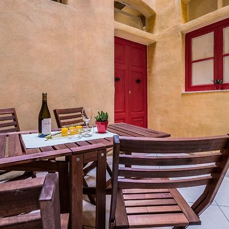 Valletta Main Street Apartment Exterior foto