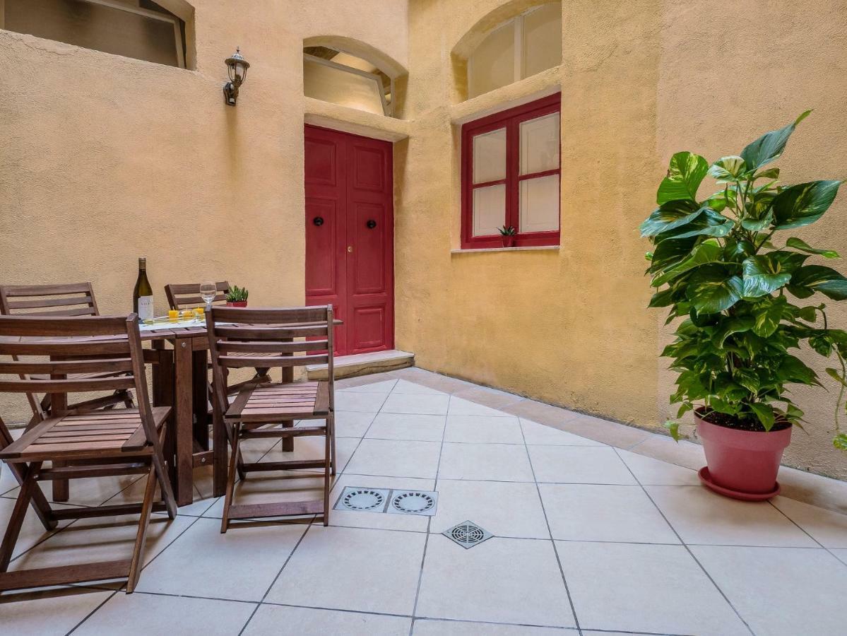 Valletta Main Street Apartment Exterior foto